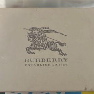100% authentic Burberry sneakers!